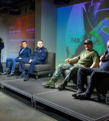 “Дивись, куди ідеш”: ТНМК випустив кліп про те, як уберегтися від мін (відео)