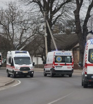 Маленький ребенок погиб во время взрывов в Очакове