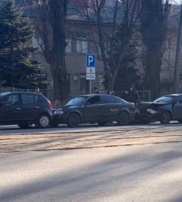 У Новомосковську сталася смертельна ДТП: відео