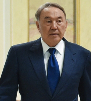 Парламент Казахстана лишил неприкосновенности семью Назарбаева Парламент Казахстана лишил неприкосновенности семью Назарбаева