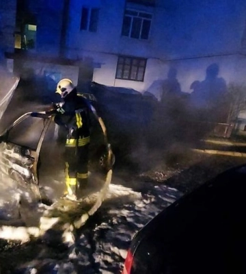 У Луцьку вранці горіла автівка