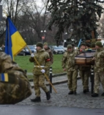 В Ужгороді провели в останню путь полеглого Героя Олексія Візенка