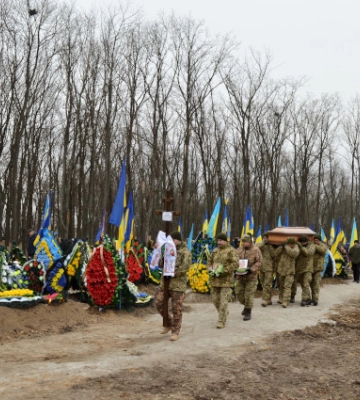 У Кропивницькому попрощалися з загиблим героєм 