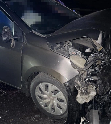 В Харькове водитель Toyota врезался в бетонные блоки на дороге и погиб 