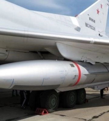 Росія атакувала багатоповерхівку у Дніпрі ракетою Х-22, як ТЦ у Кременчуці