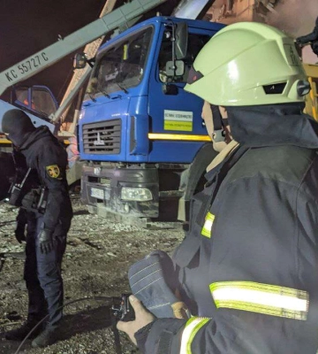Трагедія у Дніпрі: Борис Філатов виїхав на місце ракетного удару