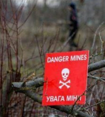 В Архангельському на Херсонщині електрик підірвався на російській міні