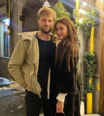 «Холостяк» Топольський показав перші спільні фото з переможницею проєкту