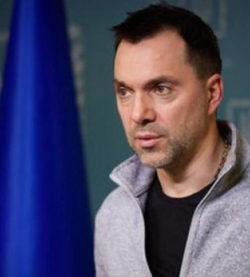 Арестович відмовився від своїх слів про нібито збиту ППО російську ракету в Дніпрі: Я чітко казав, що треба розбиратися