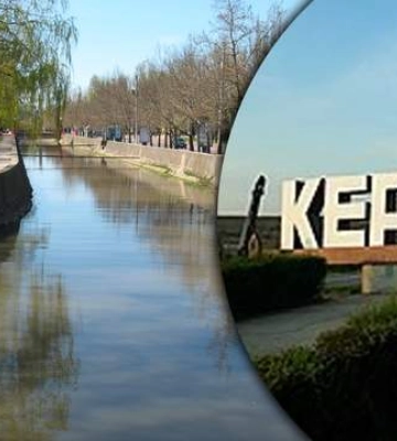 Біля Керчі в Криму річка вкрилася різноколірними плямами: яка може бути причина