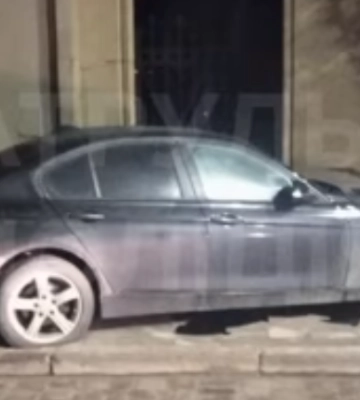 Вночі у Львові BMW влетів у Державний історико-культурний музей (відео)
