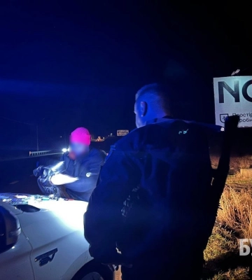 В Нововолинську водій з&#039;їхав у кювет, бо хотів об&#039;їхати п&#039;яну пішохідку 