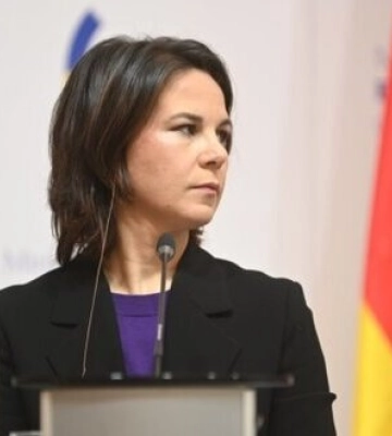 Росія має відповісти за злочин у Дніпрі: Бербок їде до Гааги