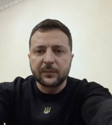 Весь день отримую доповіді з Дніпра. Там продовжується розбір завалів, - Зеленський. ВIДЕО