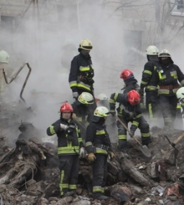 Ракетний удар у Дніпрі: кількість жертв зросла до 40, троє із загиблих - діти
