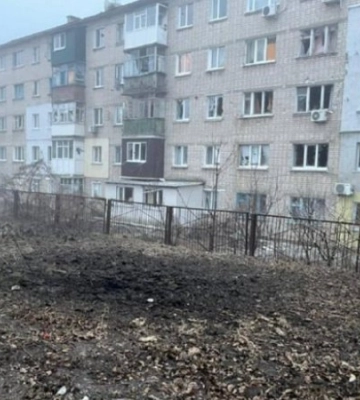 Росіяни обстріляли Куп’янськ, пошкоджено багатоповерхівку