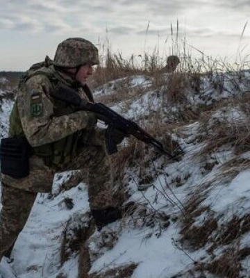 Ворог наступає на Бахмутському й Авдіївському напрямках, але зазнає втрат, – Генштаб