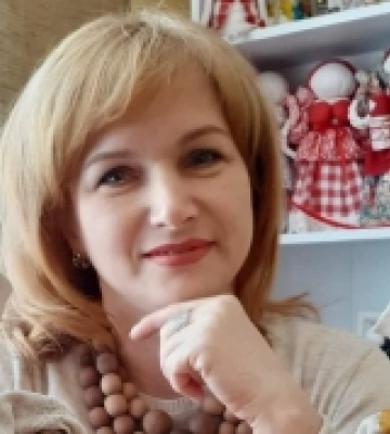 Відома лялькарка втратила у Дніпрі дім та потребує допомоги