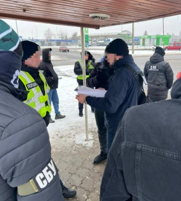 У Сарнах патрульний взяв хабар