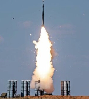 Удар по Киеву 14 января РФ нанесла новыми ракетами С-400, - Defense Express