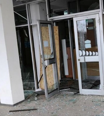 Російські терористи продовжують воювати з лікарнями в Херсоні