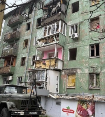 Нічний ракетний удар по Запоріжжю: є поранені