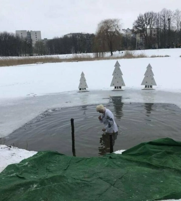 Львів’ян закликають утриматися від купання у водоймах на Водохреще