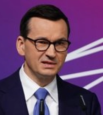 Премьер-министр Польши едет в Германию уговаривать Шольца передать Украине танки