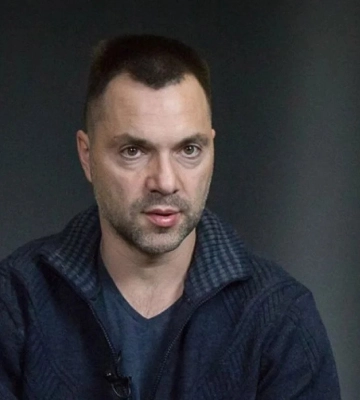 Депутати хочуть звільнити Арестовича з Офісу президента і почали збір підписів