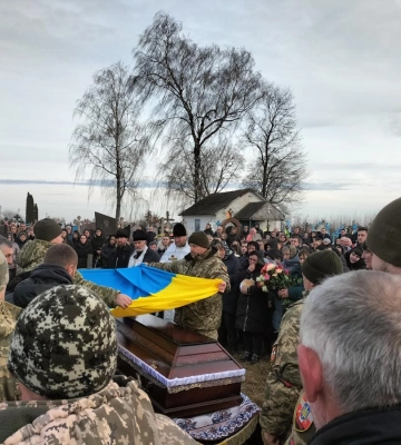 Не дожив до 25: на Волині попрощалися з військовим Олександром Євстуровим