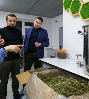 На Львівщині запрацювало косметичне підприємство Весна, яке переїхало з Бучі