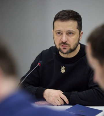 Зеленский провел заседание Ставки — обсуждали Донбасс, юг и подготовку младших командиров