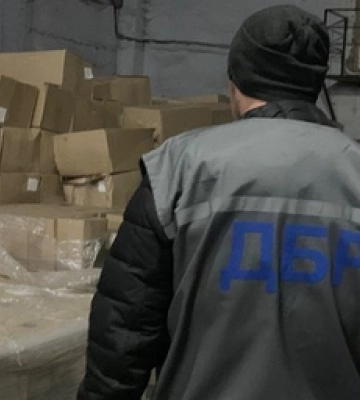 ДБР викрило підприємців, які крали продукти, призначені для ЗСУ (фото, відео)