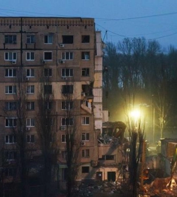 Пошуково-рятувальні роботи тривають. Наслідки терористичного акту рф в Дніпрі (ВІДЕО)