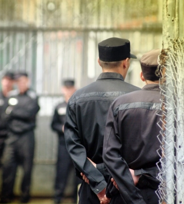 В Симферополе оккупанты вербуют уголовников на войну против Украины, — СМИ