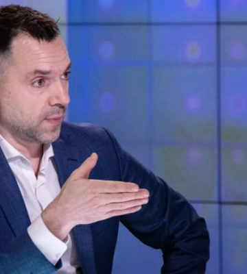 Народні депутати вимагають від ОП звільнити Арестовича: триває збір підписів