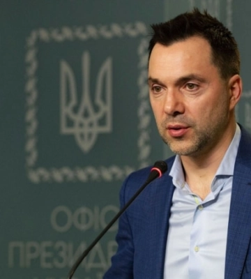 Арестович після скандалу написав заяву на звільнення 