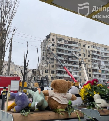 Міські служби на місці трагедії у Дніпрі працюють цілодобово, — черговий по місту