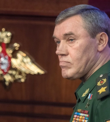Путин поручил Герасимову до марта захватить Донбасс – разведка