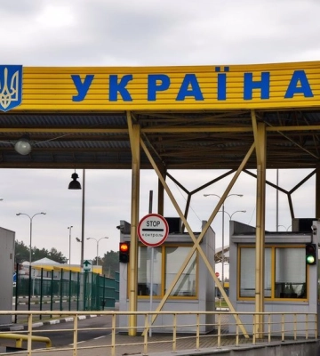 Які товари найбільше експортували та імпортували через Волинську митницю у 2022 році