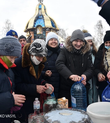 Київська міська влада закликає утриматися від масових заходів і купання у водоймах на Водохреще