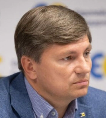 Сопредседатель фракции Порошенко отреагировал на подозрение НАБУ относительно виллы в Испании Сопредседатель фракции Порошенко отреагировал на подозрение НАБУ относительно виллы в Испании