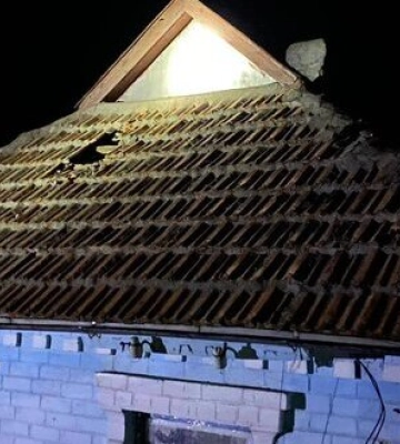 Враг бил из артиллерии по Беленьковской громаде Запорожской области. Снаряды попали в частную застройку, - ОВА. ФОТО