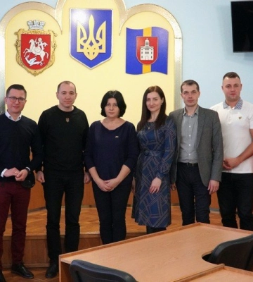 Привезли гуманітарну допомогу: місто на Волині відвідала делегація з Польщі