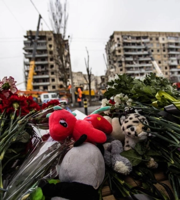 У Дніпрі завершили пошуково-рятувальну операцію на місці ракетного удару по житловому будинку: 44 загиблих, зокрема п’ять дітей