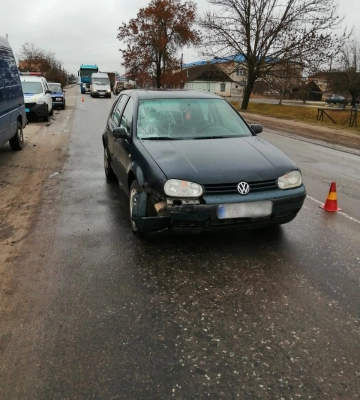 На Волині автівка наїхала на велосипедиста, він у лікарні