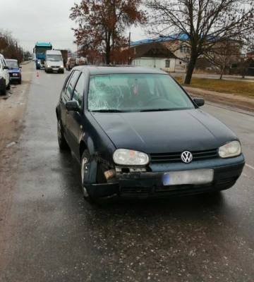 На Волині автівка наїхала на велосипедиста, він у лікарні