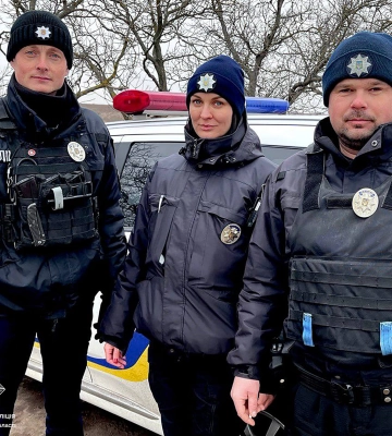 У Миколаєві врятували жінку, яка збиралася стрибнути з дев&#039;ятого поверху. Фото