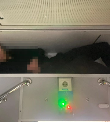 Полтавець, сховавшись під ковдрою,  намагався незаконно виїхати за кордон