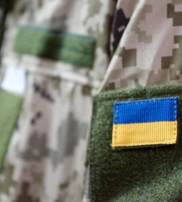 Бійцям волинської бригади передали 2000 комплектів зимової форми та взуття